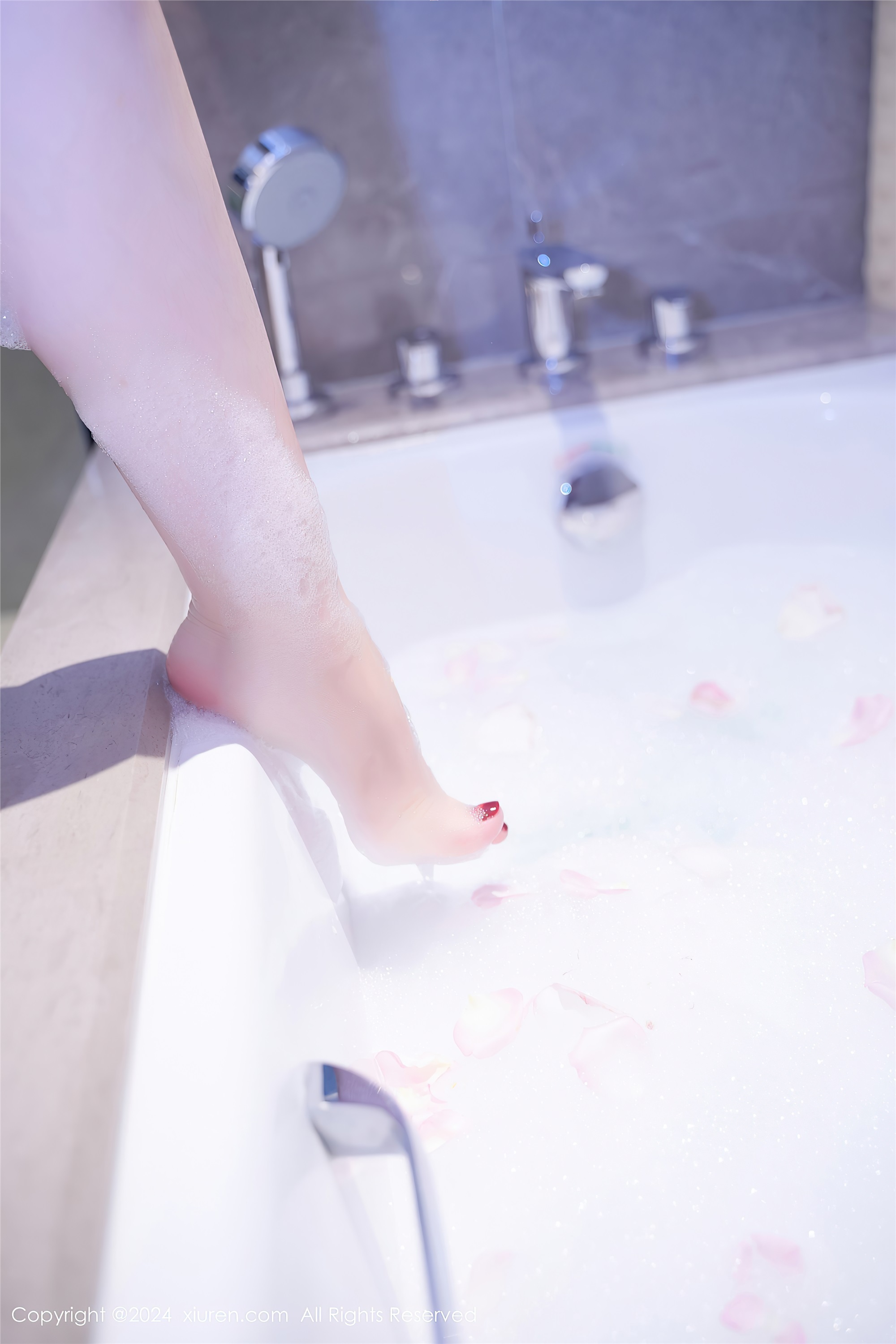 Xiuren秀人网 2024.04.18 NO.8416 美七 Mia